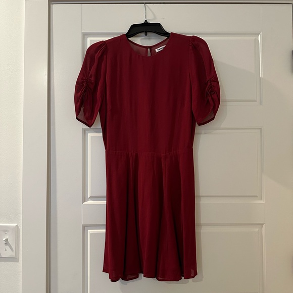 Reformation Gracie Dress in Garnet - Picture 5 of 8
